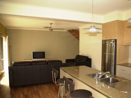 The Lakes Apartments - Accommodation Rockhampton 3