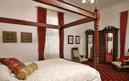 Forest Edge Country House - Accommodation Rockhampton 2