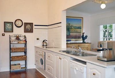 Forest Edge Country House - Accommodation Rockhampton 3