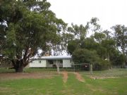 Barrahead Cottage - Accommodation Rockhampton 0