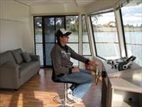 Cloud 9 Houseboats - Accommodation Rockhampton 3