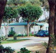 The Lakes Beachfront Holiday Retreat - Accommodation Rockhampton