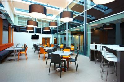 Central Sky Lounge Apartments - Accommodation Rockhampton 2