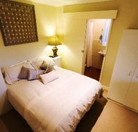 The Dragonfly B  B - Accommodation Rockhampton
