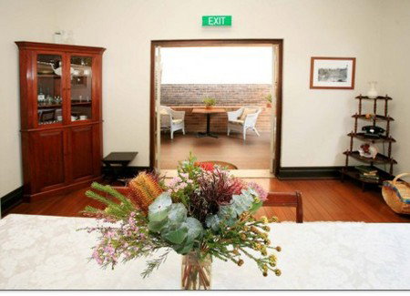 The Bank Guest House & Tellers Restaurant - Accommodation Rockhampton 4