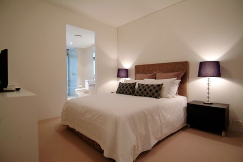Cairns Luxury Apartments, Harbourlights Complex - Accommodation Rockhampton 4