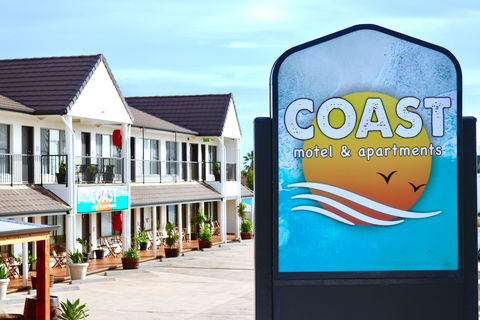 COAST Motel And Apartments - Accommodation Rockhampton 0