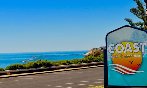 COAST Motel And Apartments - Accommodation Rockhampton 2