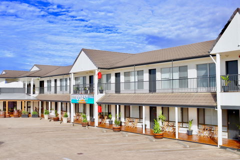 COAST Motel And Apartments - Accommodation Rockhampton 9
