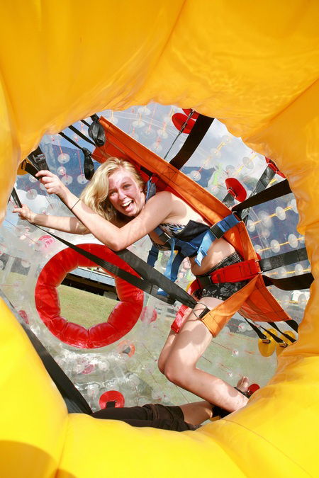 OzBall - Accommodation Rockhampton 1