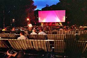 Deckchair Cinema - Accommodation Rockhampton 2