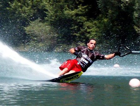 Bonney's WA Water Ski Park - Accommodation Rockhampton 2