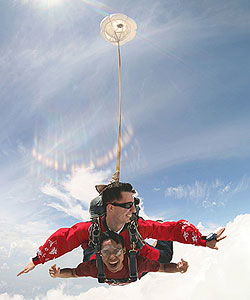 Commando Skydivers - Accommodation Rockhampton 1