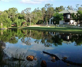 Lake House Gallery - Accommodation Rockhampton 0
