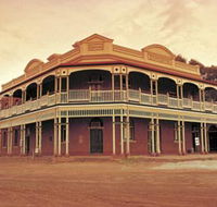 State Hotel - Accommodation Rockhampton