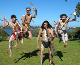 Wadumbah Aboriginal Dance Troupe - Accommodation Rockhampton 0