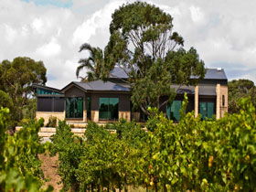 Delacolline Estate - Accommodation Rockhampton 0