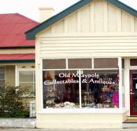 Old Maypole Collectables  Antiques - Accommodation Rockhampton