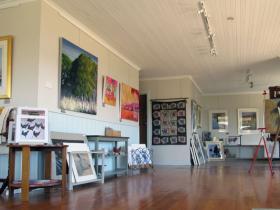 Tamar Valley Art Shack - Accommodation Rockhampton 0