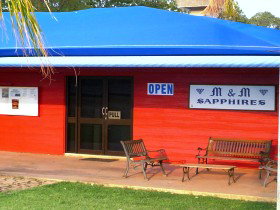 M And M Sapphires - Accommodation Rockhampton 0