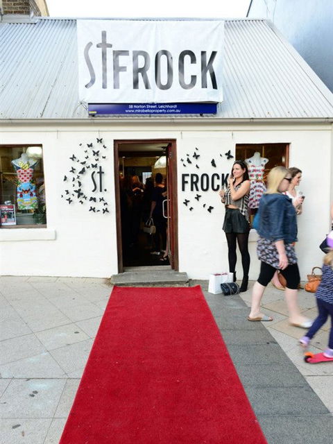 St Frock - Accommodation Rockhampton 0