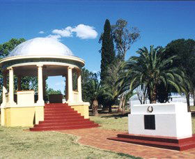 Kingaroy Soldiers Memorial Rotunda - Accommodation Rockhampton 1