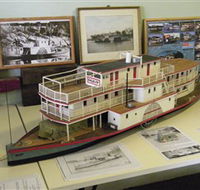 Wentworth Model Paddlesteamer Display - Accommodation Rockhampton