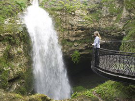 Cave Gardens - Accommodation Rockhampton 2