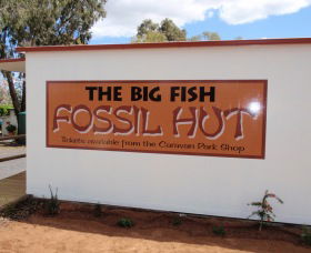 Big Fish Fossil Hut At Peak Hill - Accommodation Rockhampton 0
