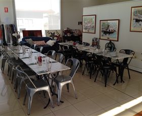 Blue Artz Gallery & Cafe - Accommodation Rockhampton 2