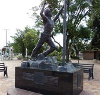 Miners Memorial Statue - Accommodation Rockhampton
