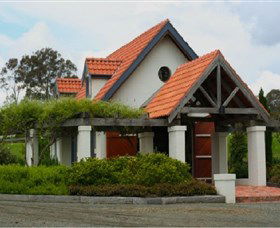 Travertine Wines - Accommodation Rockhampton 0