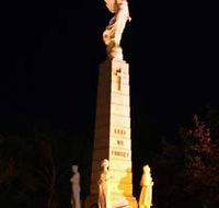 Cenotaph and Memorial Gates - Accommodation Rockhampton