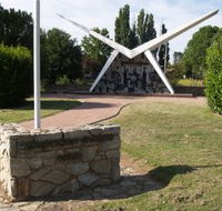 Southern Cloud Memorial - Accommodation Rockhampton