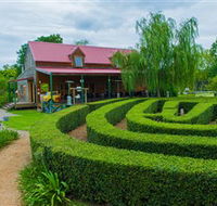 Amazement Farm and Fun Park / Cafe and Farmstay Accommodation - Accommodation Rockhampton