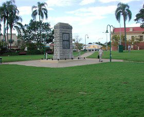Sandgate War Memorial Park - Accommodation Rockhampton 2