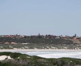 Back Beach - Geraldton - Accommodation Rockhampton 1