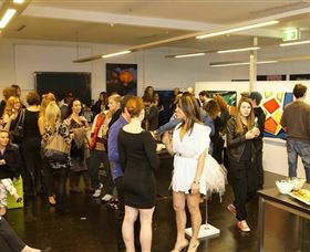 Bondi Art Lounge - Accommodation Rockhampton 0