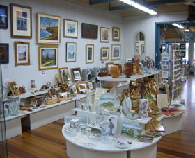 Ferry Park Gallery - Accommodation Rockhampton 0