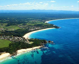 Black Head Beach - Accommodation Rockhampton 0