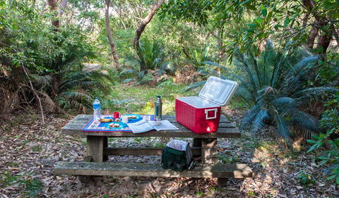 Broadwater Beach Picnic Area - Accommodation Rockhampton 0