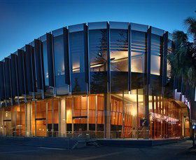 Glasshouse - Accommodation Rockhampton 0