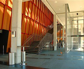 Glasshouse - Accommodation Rockhampton 1