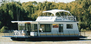 Oz Houseboats - Accommodation Rockhampton 1