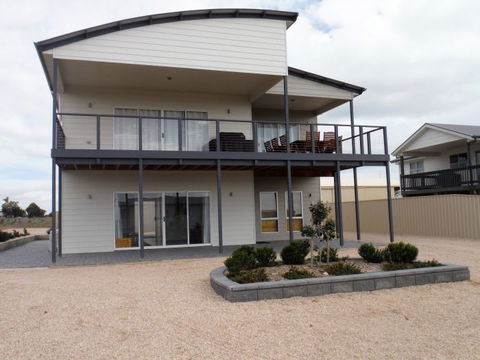 Ocean Swell - Accommodation Rockhampton 3