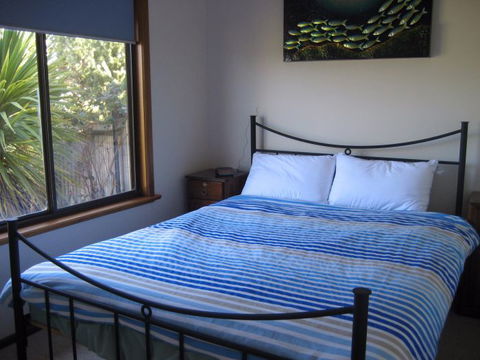 Harry's - Accommodation Rockhampton 0