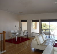 Avalon A - Accommodation Rockhampton