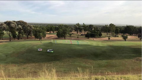 Moranbah Golf Club Inc. - Accommodation Rockhampton 2