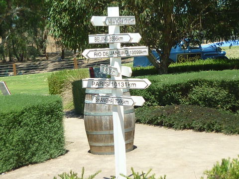 Adelaide Super Saver: Adelaide City Sightseeing Tour Plus Barossa Valley And Hahndorf Tour - Accommodation Rockhampton 4