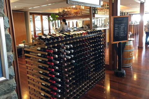Sirromet Winery All Inclusive Lunch @ Lurleens, Tour, Tastings And Transfers - Accommodation Rockhampton 6